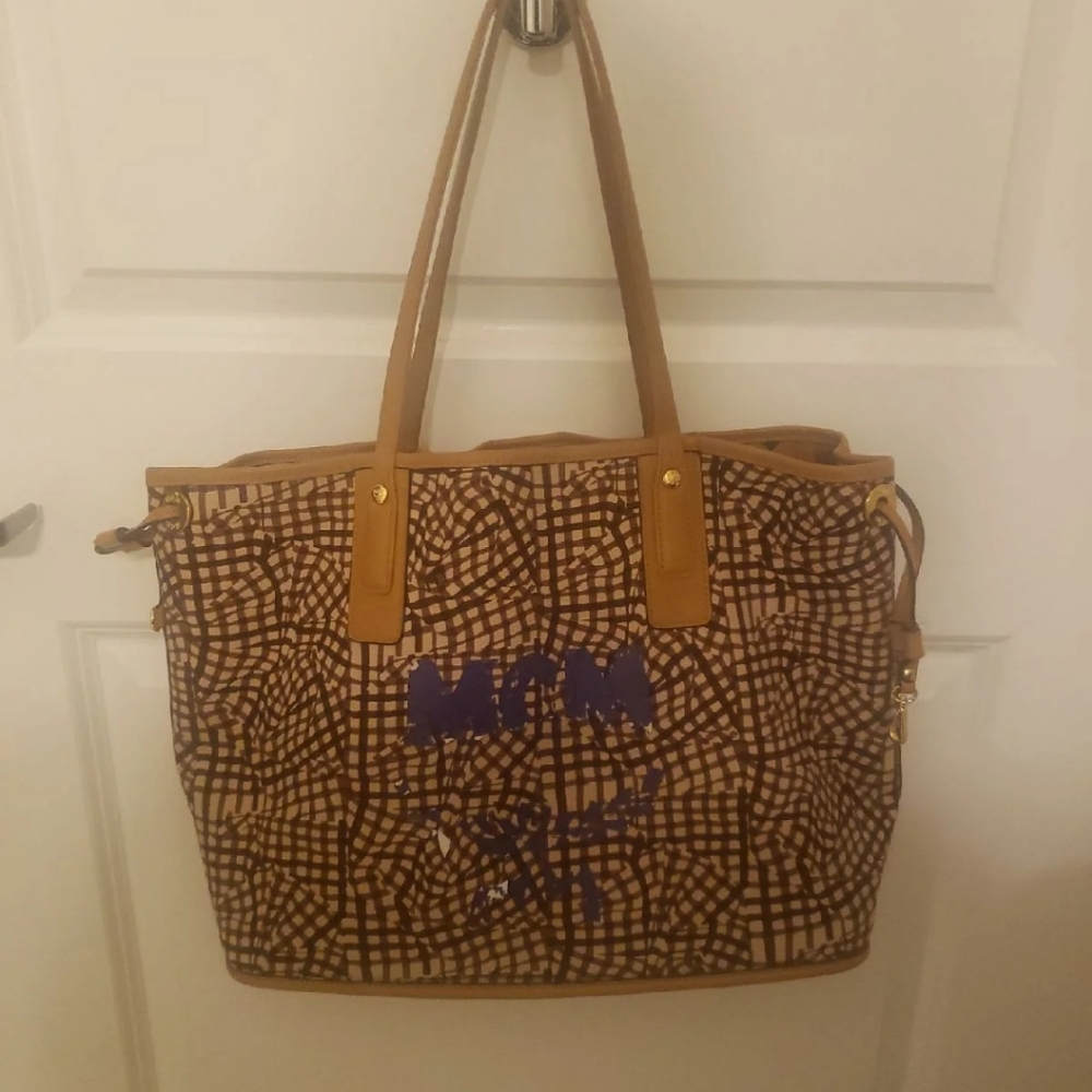 MCM Medium Liz Reversible Visetos Shopper - Picture 12 of 12